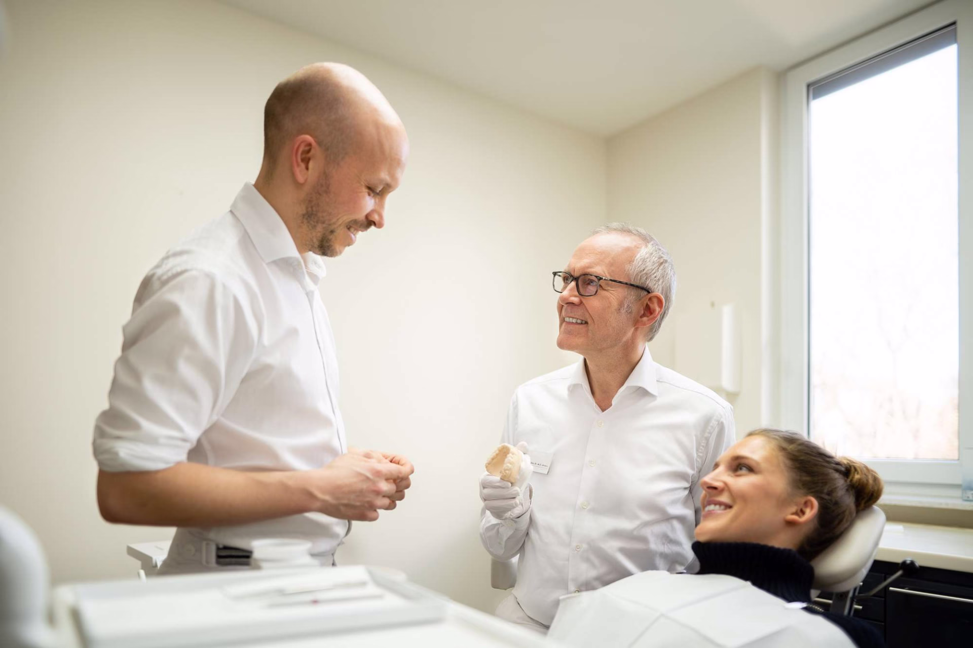 Behandlung_Ahlers_fragt_Petersen_DSC08036